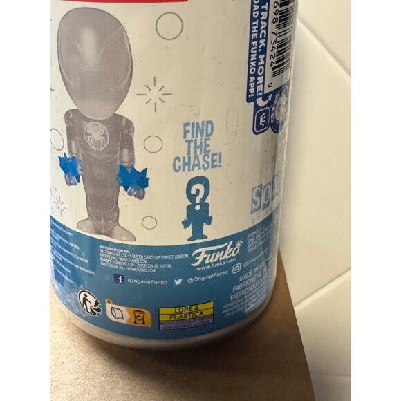 Funko Vinyl Soda: Marvel - Spider-Man (Chase) Amazon (Exclusive) NEW SEALED - Picture 5 of 9